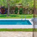 Agricola With Private Swimming Pool Villa *