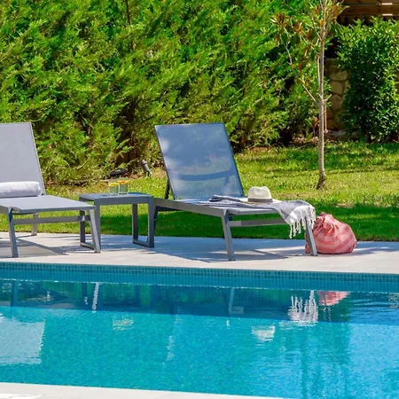 Agricola With Private Swimming Pool * Alikész