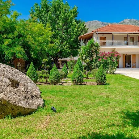 Agricola With Private Swimming Pool Vilă *