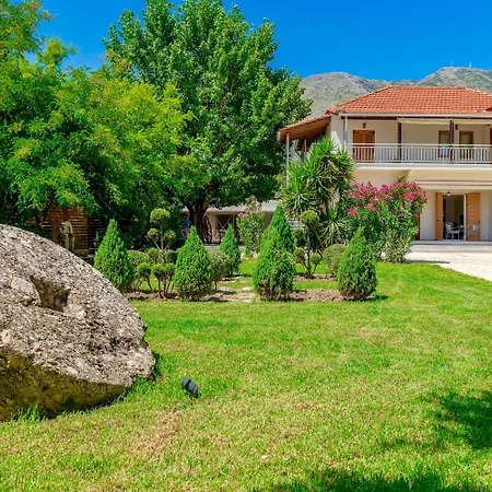 Vilă Agricola With Private Swimming Pool *