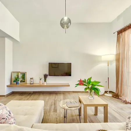 Agricola With Private Swimming Pool Villa *