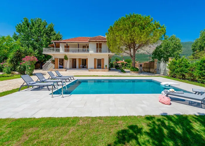 Agricola With Private Swimming Pool