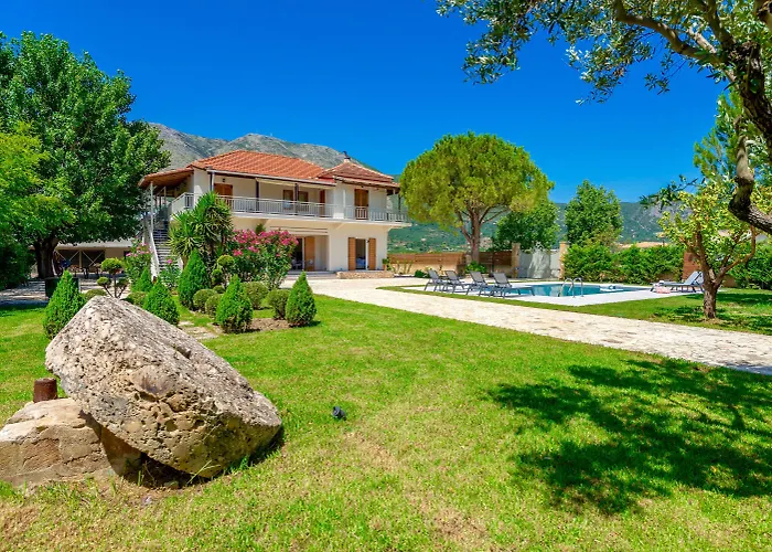 Agricola With Private Swimming Pool Villa