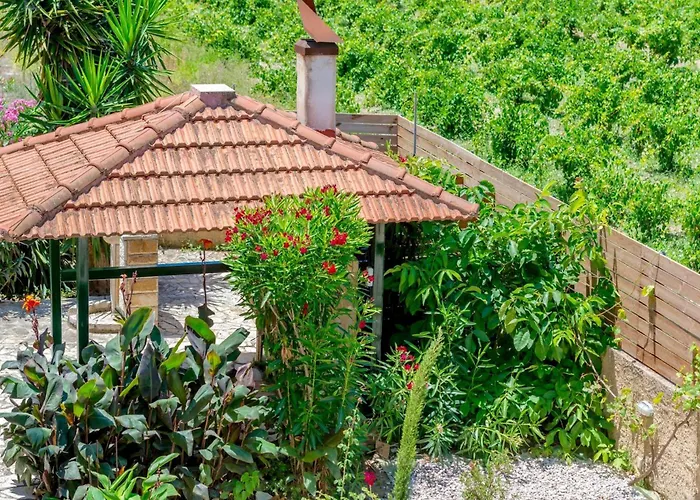 Agricola With Private Swimming Pool